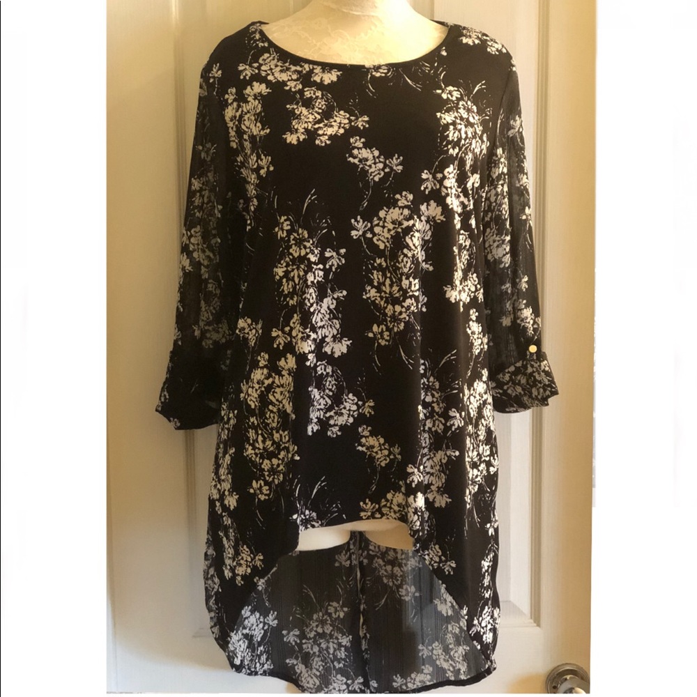 High-Low Black/White Blouse